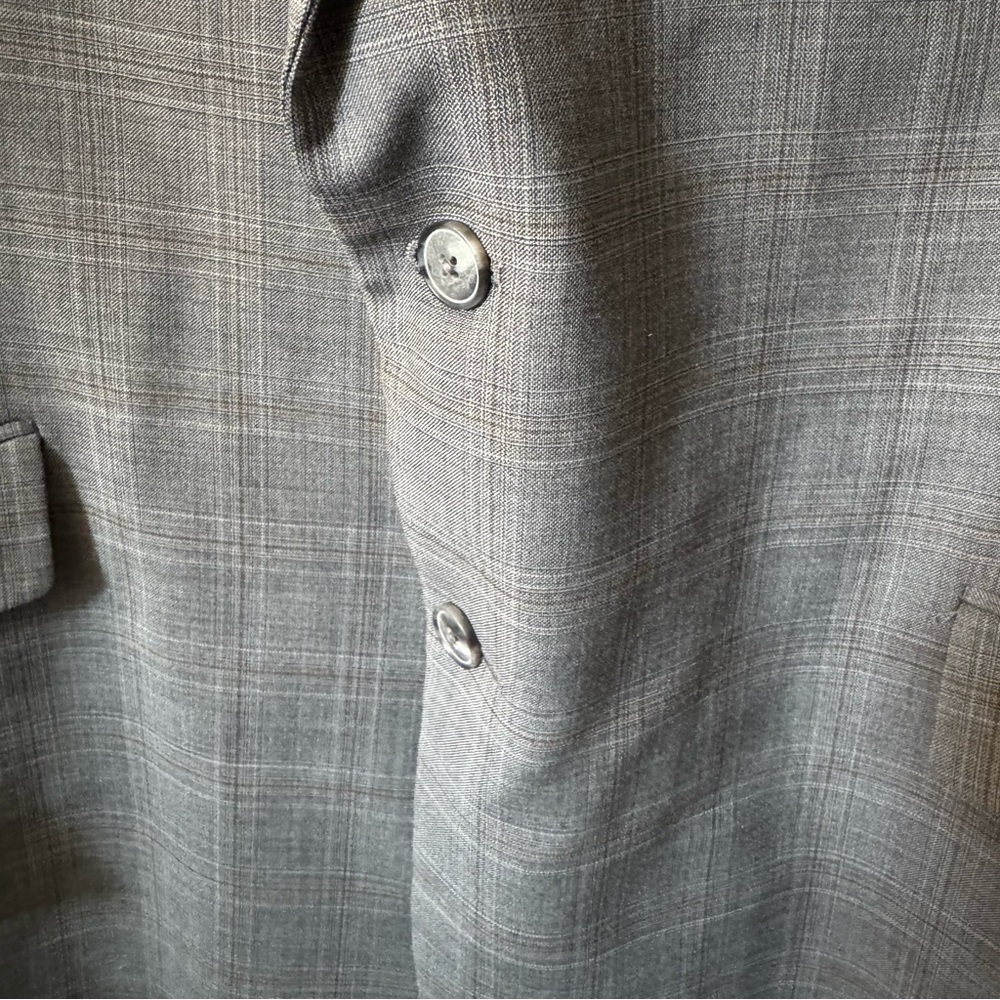 Joseph Abboud Gray Windowpane 2-Piece Suit | Size 54R Jacket, 49W Pants $85 - Picture 5 of 14